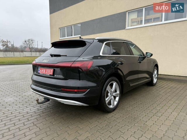 Чорний Ауді E-Tron, об'ємом двигуна 0 л та пробігом 142 тис. км за 23500 $, фото 4 на Automoto.ua