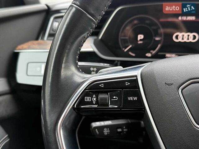Чорний Ауді E-Tron, об'ємом двигуна 0 л та пробігом 76 тис. км за 31000 $, фото 41 на Automoto.ua