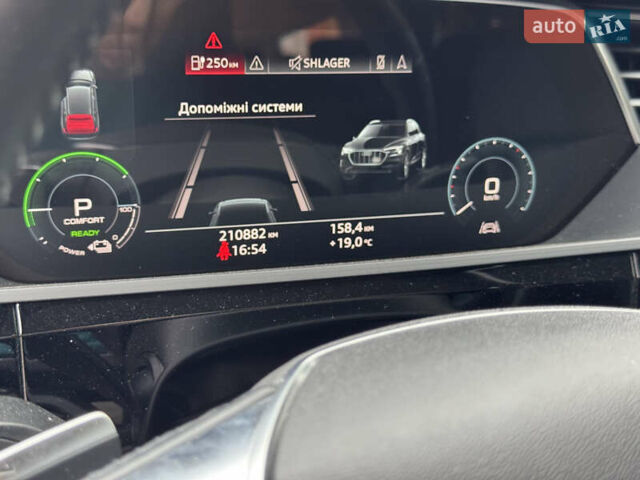 Чорний Ауді E-Tron, об'ємом двигуна 0 л та пробігом 211 тис. км за 20500 $, фото 8 на Automoto.ua