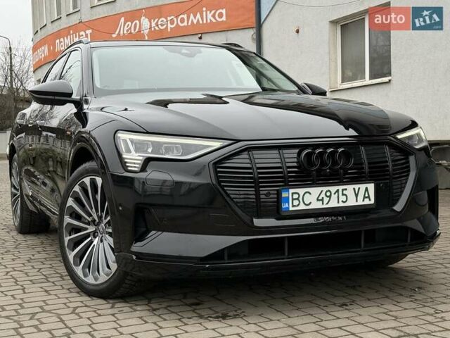 Чорний Ауді E-Tron, об'ємом двигуна 0 л та пробігом 76 тис. км за 31000 $, фото 5 на Automoto.ua