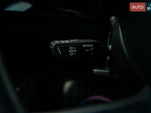 Чорний Ауді E-Tron, об'ємом двигуна 0 л та пробігом 100 тис. км за 31400 $, фото 88 на Automoto.ua