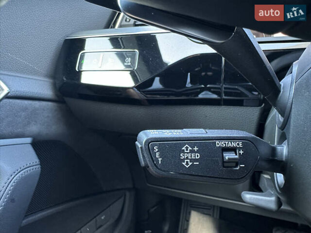 Черный Ауди E-Tron, объемом двигателя 0 л и пробегом 120 тыс. км за 28999 $, фото 41 на Automoto.ua