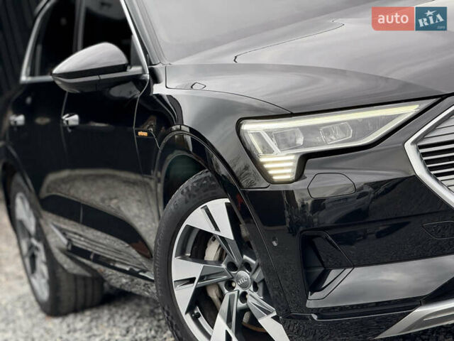 Черный Ауди E-Tron, объемом двигателя 0 л и пробегом 77 тыс. км за 30900 $, фото 12 на Automoto.ua