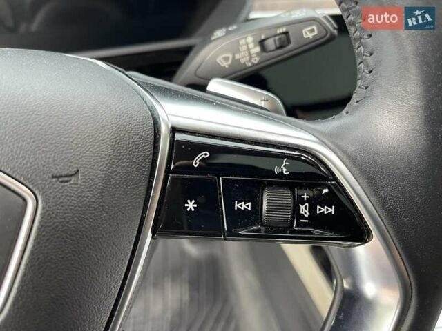 Черный Ауди E-Tron, объемом двигателя 0 л и пробегом 111 тыс. км за 29600 $, фото 18 на Automoto.ua