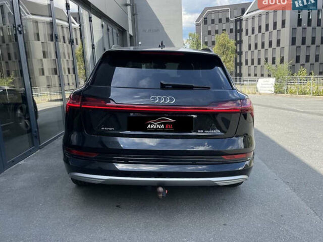 Чорний Ауді E-Tron, об'ємом двигуна 0 л та пробігом 150 тис. км за 27900 $, фото 1 на Automoto.ua