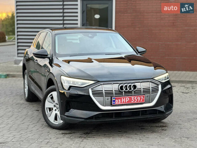 Ауді E-Tron 2019 у Рівному на Automoto.ua Чорний Ауді E-Tron, об'ємом двигуна 0 л та пробігом 220 тис. км за 23500 $, фото 1 на Automoto.ua