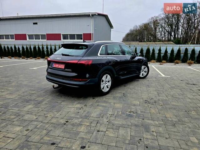 Чорний Ауді E-Tron, об'ємом двигуна 0 л та пробігом 135 тис. км за 22900 $, фото 6 на Automoto.ua