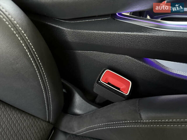 Черный Ауди E-Tron, объемом двигателя 0 л и пробегом 88 тыс. км за 31999 $, фото 85 на Automoto.ua