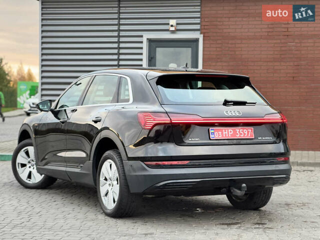 Ауді E-Tron 2019 у Рівному на Automoto.ua Чорний Ауді E-Tron, об'ємом двигуна 0 л та пробігом 220 тис. км за 23500 $, фото 11 на Automoto.ua