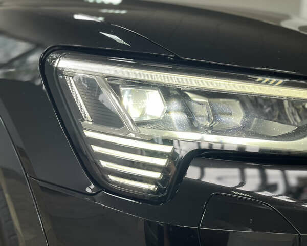 Чорний Ауді E-Tron, об'ємом двигуна 0 л та пробігом 66 тис. км за 27800 $, фото 9 на Automoto.ua