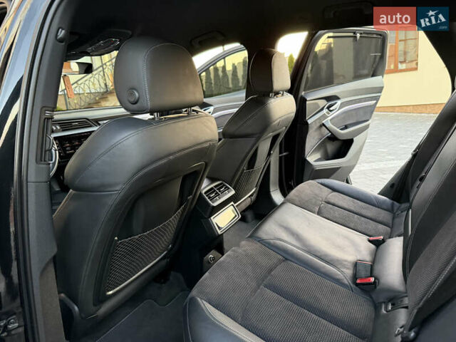 Черный Ауди E-Tron, объемом двигателя 0 л и пробегом 88 тыс. км за 29900 $, фото 67 на Automoto.ua