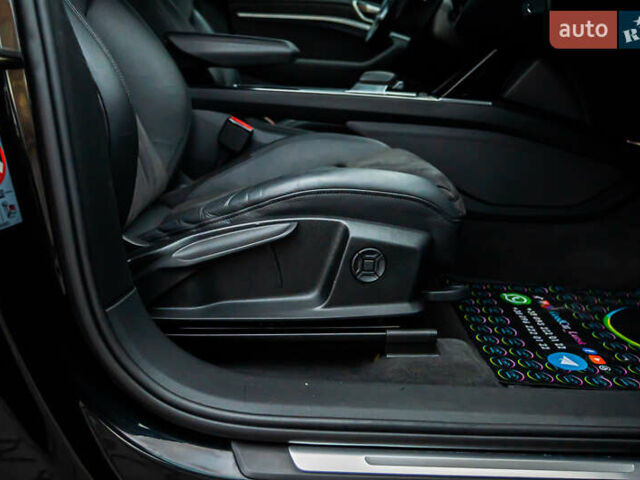 Черный Ауди E-Tron, объемом двигателя 0 л и пробегом 133 тыс. км за 28900 $, фото 42 на Automoto.ua