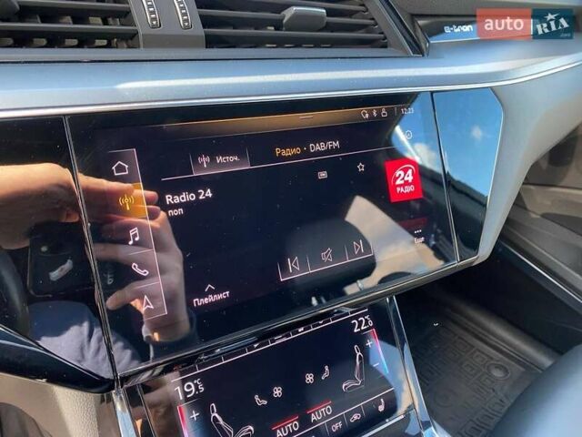 Черный Ауди E-Tron, объемом двигателя 0 л и пробегом 81 тыс. км за 34950 $, фото 18 на Automoto.ua