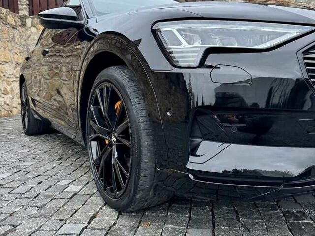 Черный Ауди E-Tron, объемом двигателя 0 л и пробегом 109 тыс. км за 28700 $, фото 14 на Automoto.ua