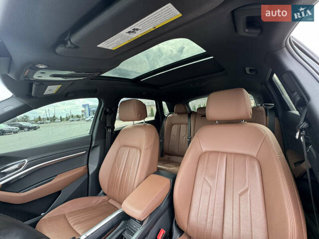 Черный Ауди E-Tron, объемом двигателя 0 л и пробегом 72 тыс. км за 25999 $, фото 20 на Automoto.ua