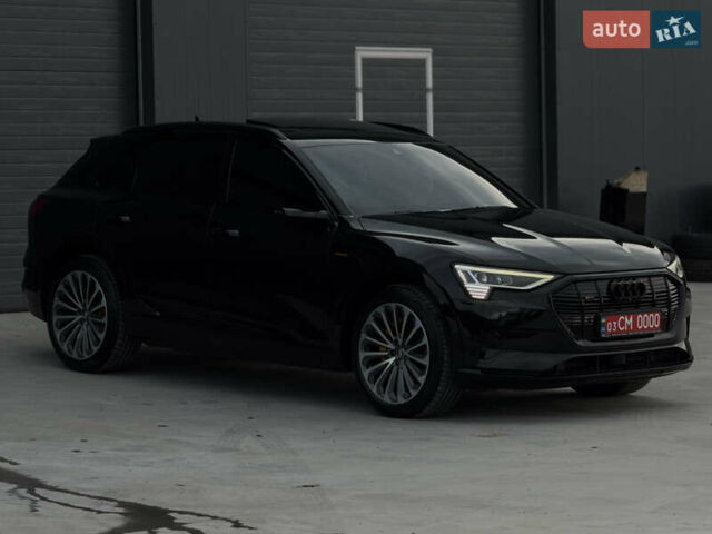 Чорний Ауді E-Tron, об'ємом двигуна 0 л та пробігом 162 тис. км за 28500 $, фото 5 на Automoto.ua
