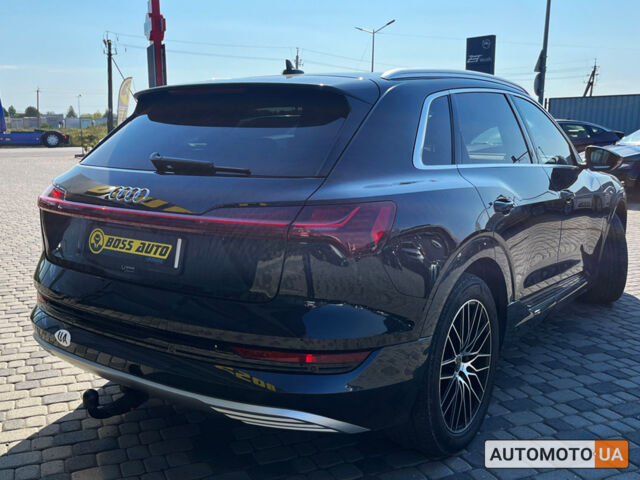 Черный Ауди E-Tron, объемом двигателя 95 л и пробегом 157 тыс. км за 31000 $, фото 5 на Automoto.ua
