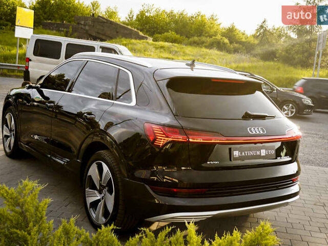 Черный Ауди E-Tron, объемом двигателя 0 л и пробегом 50 тыс. км за 31900 $, фото 7 на Automoto.ua