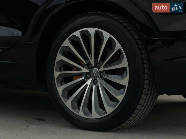 Чорний Ауді E-Tron, об'ємом двигуна 0 л та пробігом 162 тис. км за 28500 $, фото 19 на Automoto.ua
