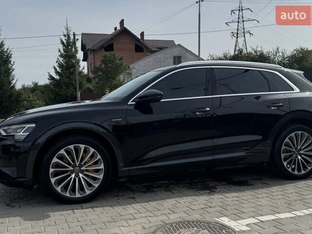 Черный Ауди E-Tron, объемом двигателя 0 л и пробегом 40 тыс. км за 37900 $, фото 7 на Automoto.ua