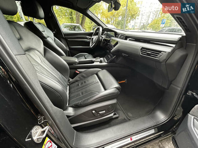 Черный Ауди E-Tron, объемом двигателя 0 л и пробегом 101 тыс. км за 29350 $, фото 62 на Automoto.ua