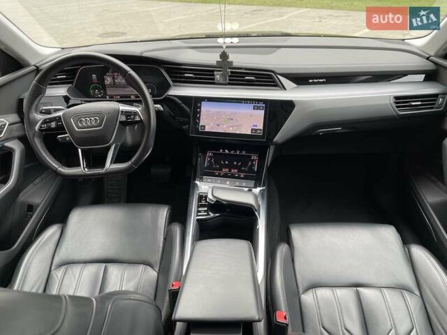 Черный Ауди E-Tron, объемом двигателя 0 л и пробегом 85 тыс. км за 31500 $, фото 67 на Automoto.ua