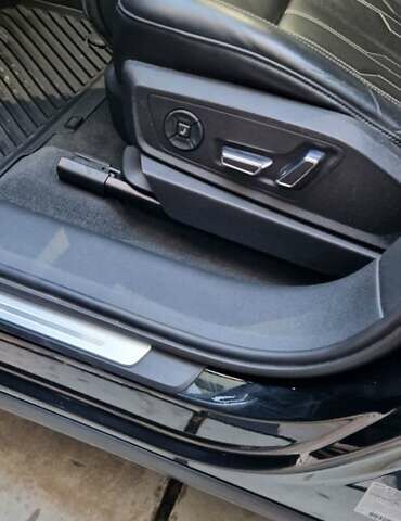 Чорний Ауді E-Tron, об'ємом двигуна 0 л та пробігом 70 тис. км за 30000 $, фото 31 на Automoto.ua