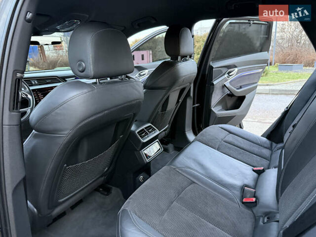 Черный Ауди E-Tron, объемом двигателя 0 л и пробегом 88 тыс. км за 29999 $, фото 70 на Automoto.ua