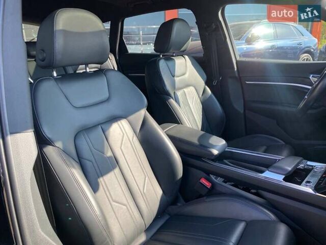 Черный Ауди E-Tron, объемом двигателя 0 л и пробегом 81 тыс. км за 34950 $, фото 30 на Automoto.ua