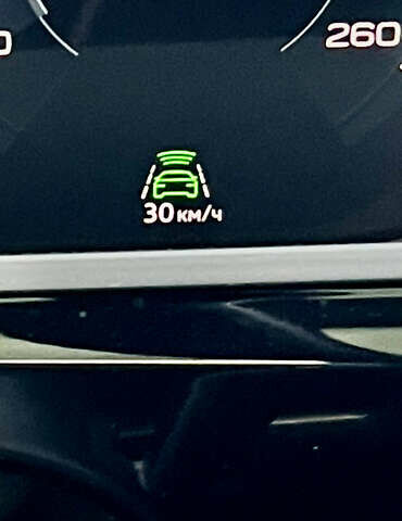 Чорний Ауді E-Tron, об'ємом двигуна 0 л та пробігом 204 тис. км за 21900 $, фото 28 на Automoto.ua