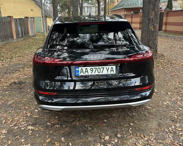 Ауді E-Tron 2019 у Ирпене на Automoto.ua Чорний Ауді E-Tron, об'ємом двигуна 0 л та пробігом 71 тис. км за 38300 $, фото 2 на Automoto.ua
