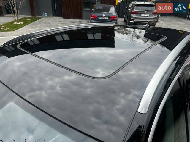 Чорний Ауді E-Tron, об'ємом двигуна 0 л та пробігом 138 тис. км за 25900 $, фото 5 на Automoto.ua