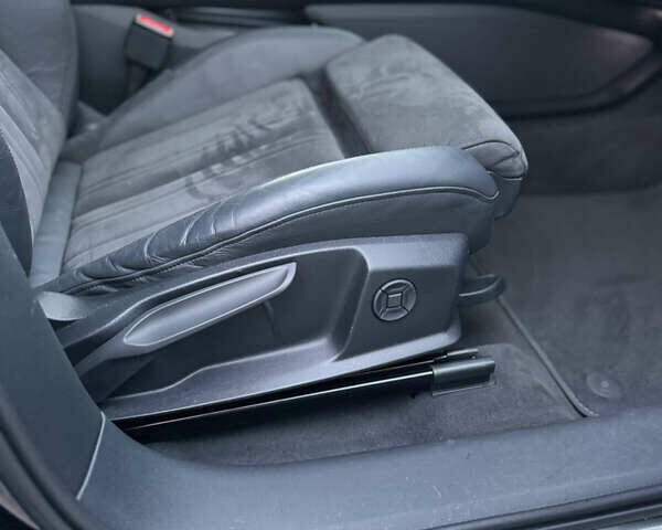 Черный Ауди E-Tron, объемом двигателя 0 л и пробегом 134 тыс. км за 27800 $, фото 17 на Automoto.ua