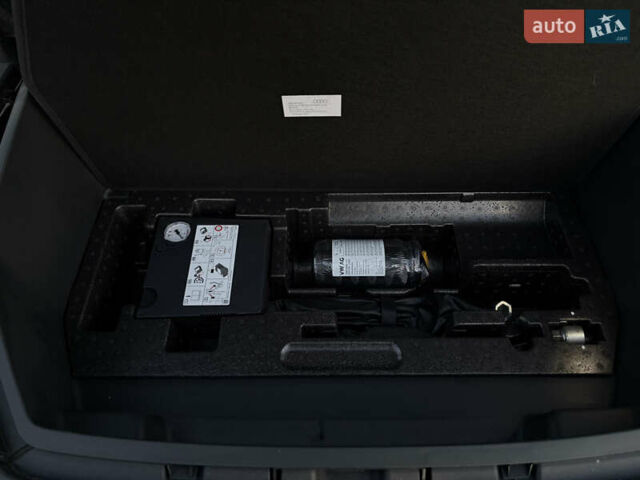 Черный Ауди E-Tron, объемом двигателя 0 л и пробегом 145 тыс. км за 26200 $, фото 32 на Automoto.ua