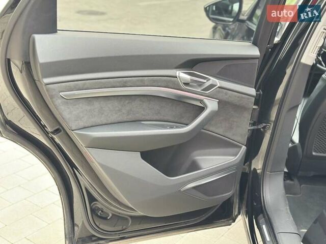 Черный Ауди E-Tron, объемом двигателя 0 л и пробегом 85 тыс. км за 31500 $, фото 23 на Automoto.ua