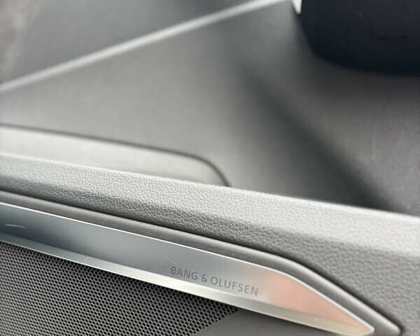 Черный Ауди E-Tron, объемом двигателя 0 л и пробегом 151 тыс. км за 27700 $, фото 29 на Automoto.ua