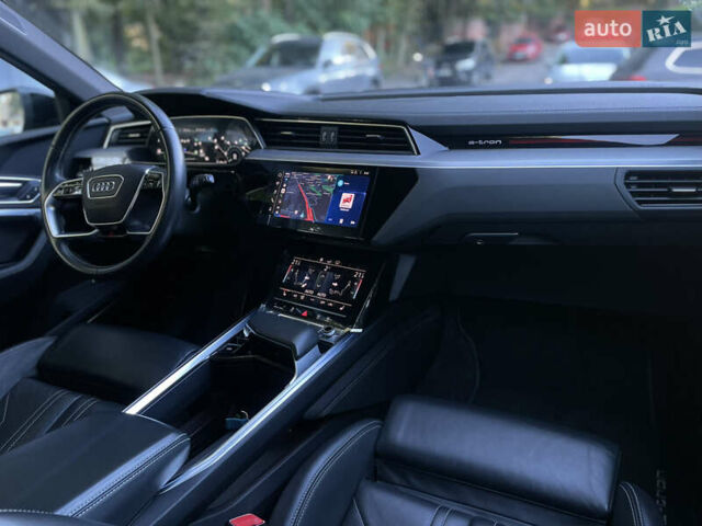 Черный Ауди E-Tron, объемом двигателя 0 л и пробегом 169 тыс. км за 28200 $, фото 4 на Automoto.ua