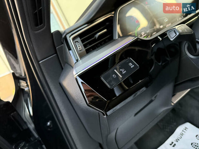 Черный Ауди E-Tron, объемом двигателя 0 л и пробегом 88 тыс. км за 31999 $, фото 65 на Automoto.ua