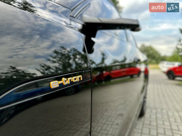Черный Ауди E-Tron, объемом двигателя 0 л и пробегом 142 тыс. км за 37000 $, фото 14 на Automoto.ua