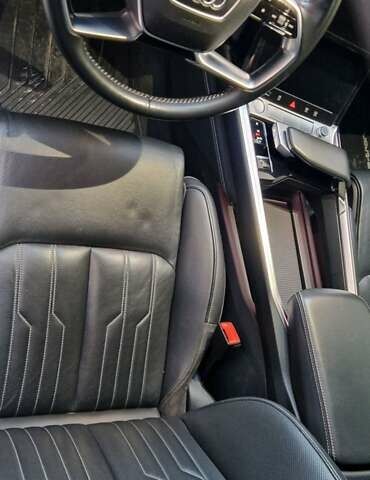Чорний Ауді E-Tron, об'ємом двигуна 0 л та пробігом 70 тис. км за 30000 $, фото 7 на Automoto.ua