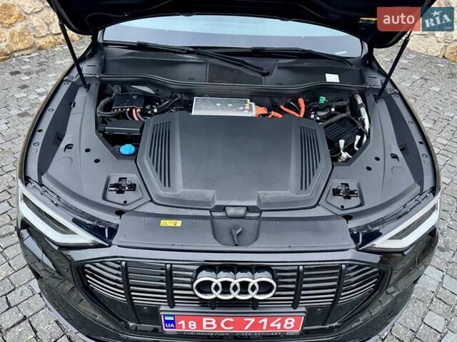 Черный Ауди E-Tron, объемом двигателя 0 л и пробегом 109 тыс. км за 28700 $, фото 59 на Automoto.ua