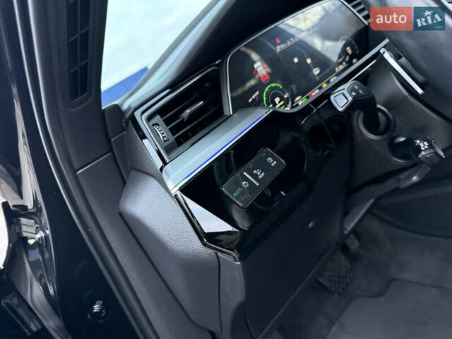 Черный Ауди E-Tron, объемом двигателя 0 л и пробегом 88 тыс. км за 29999 $, фото 62 на Automoto.ua
