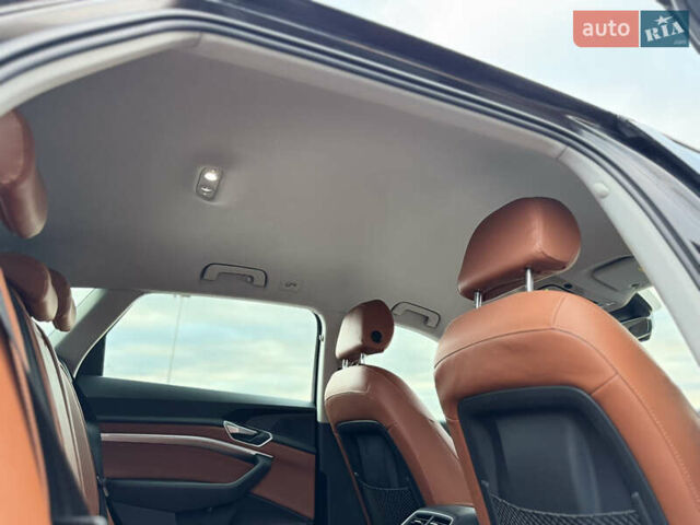 Ауді E-Tron 2019 у Рівному на Automoto.ua Чорний Ауді E-Tron, об'ємом двигуна 0 л та пробігом 220 тис. км за 23500 $, фото 25 на Automoto.ua