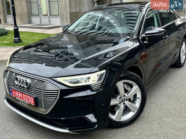 Чорний Ауді E-Tron, об'ємом двигуна 0 л та пробігом 204 тис. км за 21900 $, фото 7 на Automoto.ua