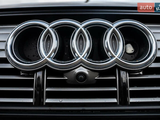 Чорний Ауді E-Tron, об'ємом двигуна 0 л та пробігом 100 тис. км за 31400 $, фото 36 на Automoto.ua