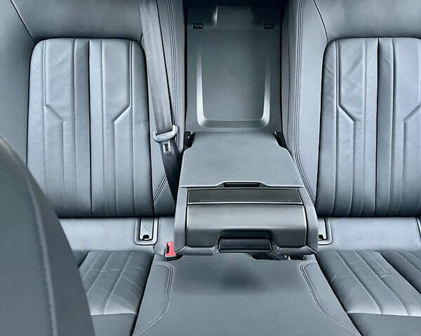 Чорний Ауді E-Tron, об'ємом двигуна 0 л та пробігом 204 тис. км за 21900 $, фото 24 на Automoto.ua