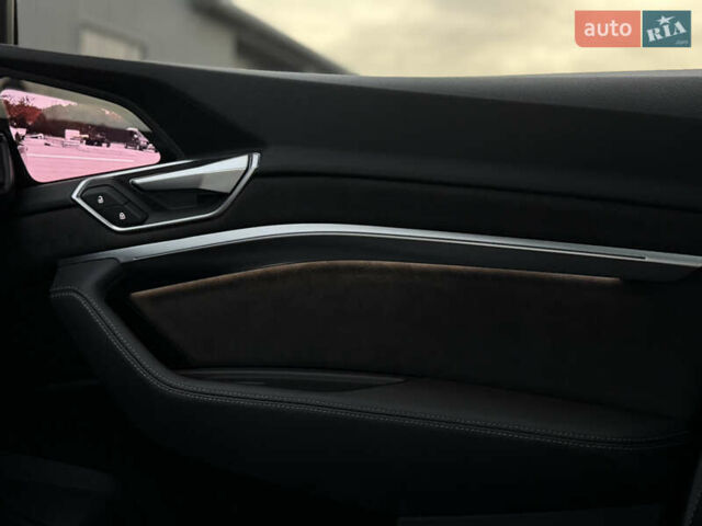 Чорний Ауді E-Tron, об'ємом двигуна 0 л та пробігом 162 тис. км за 28500 $, фото 86 на Automoto.ua