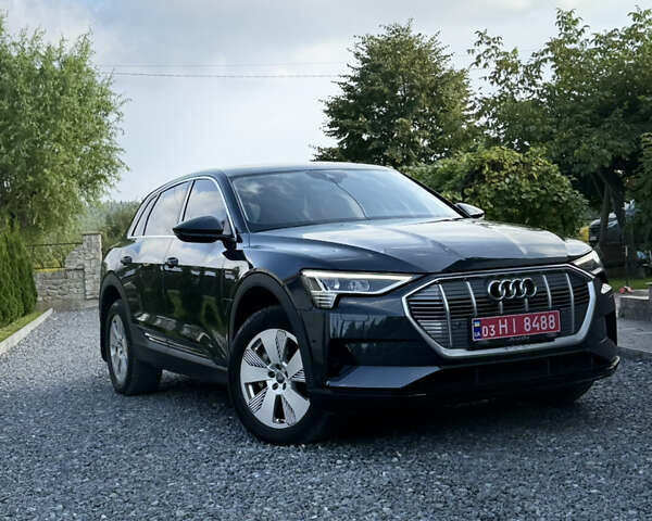 Чорний Ауді E-Tron, об'ємом двигуна 0 л та пробігом 125 тис. км за 28000 $, фото 9 на Automoto.ua