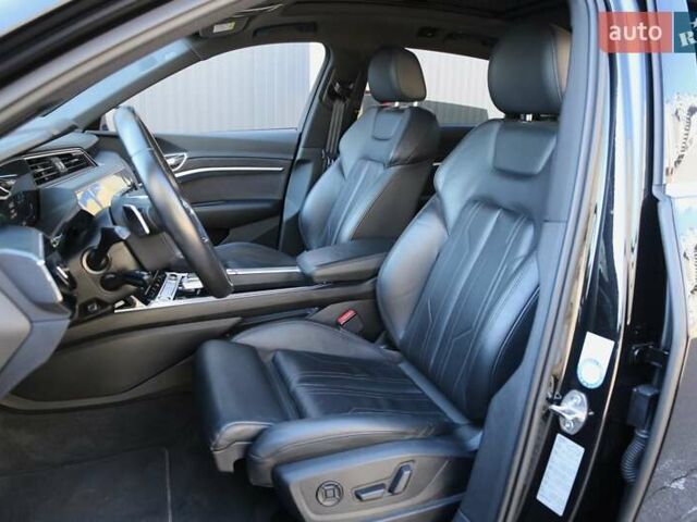 Черный Ауди E-Tron, объемом двигателя 0 л и пробегом 140 тыс. км за 31900 $, фото 7 на Automoto.ua