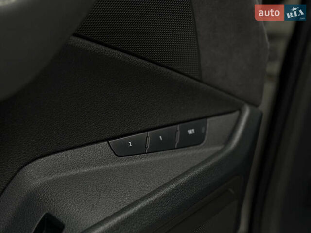 Чорний Ауді E-Tron, об'ємом двигуна 0 л та пробігом 162 тис. км за 28500 $, фото 47 на Automoto.ua